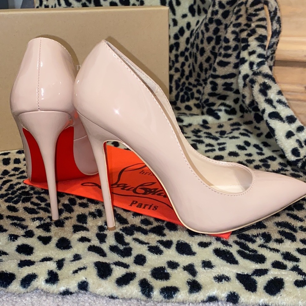 Louboutin So Kate Dupe